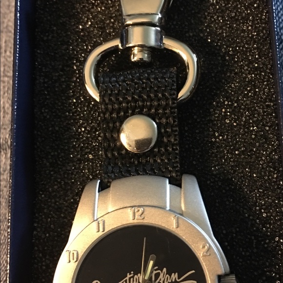 HAMPDEN General Motors suggestion watch. - Picture 3 of 6